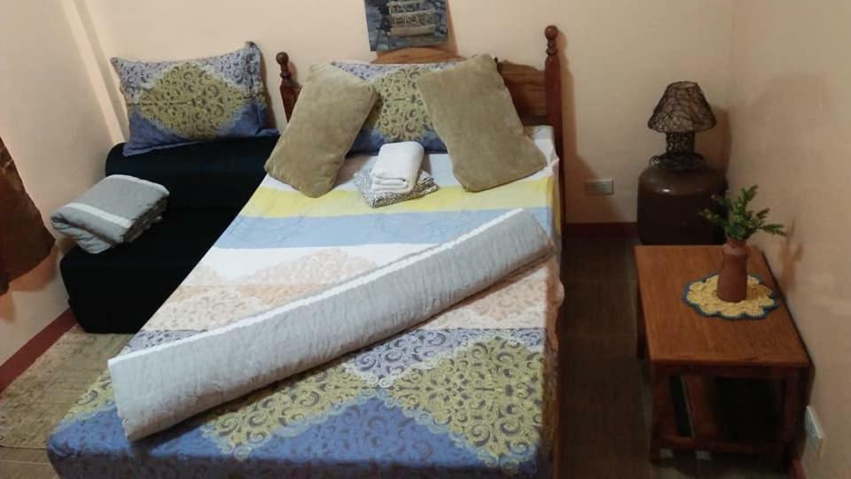 Anvel Homestay Basco Exterior foto